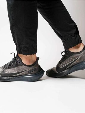 Nike Men’s Zoom Gravity Sz 12 In "Black Anthracite"